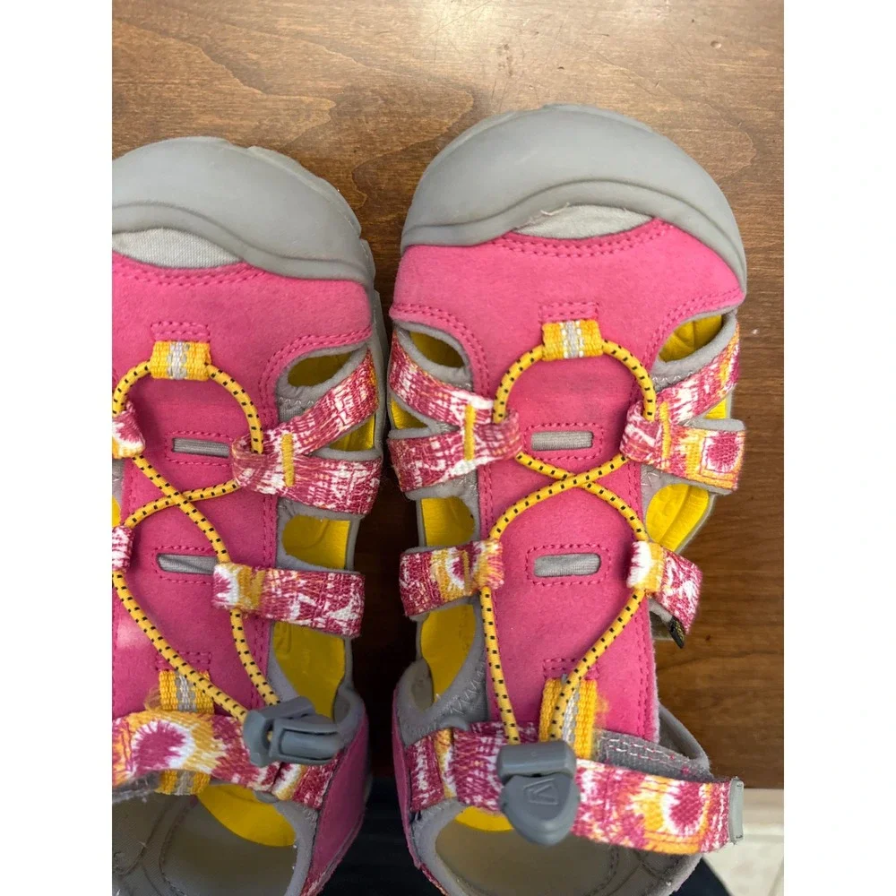 Keen Seacamp II CNX Kids Hiking Sandals Pink Yellow Size 5 Big Kid 1014430